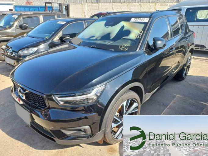 VOLVO XC40 19/20