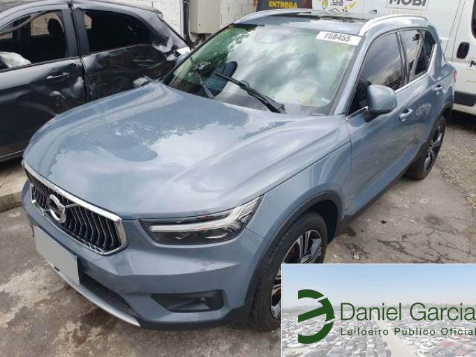 VOLVO XC40 20/20