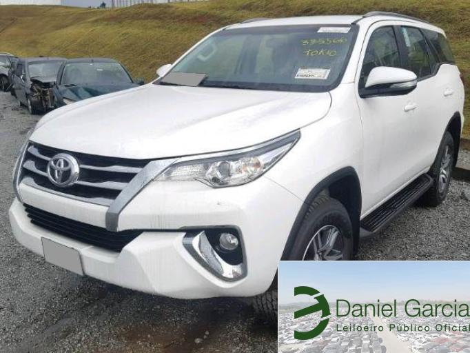 TOYOTA HILUX SW4 16/17